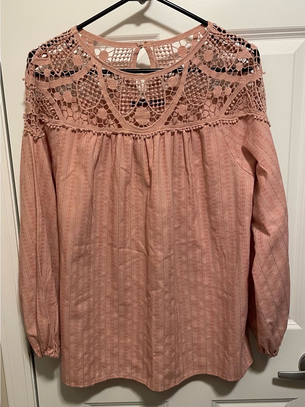Doe & Rae Dusty Rose Lace Crochet Yoke Tunic Blouse Top Size M